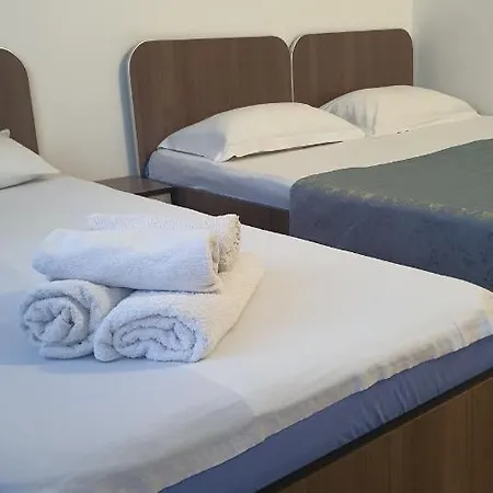 Vila Miraj Costinesti