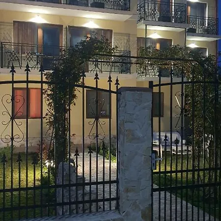 Vila Miraj Alloggio in famiglia